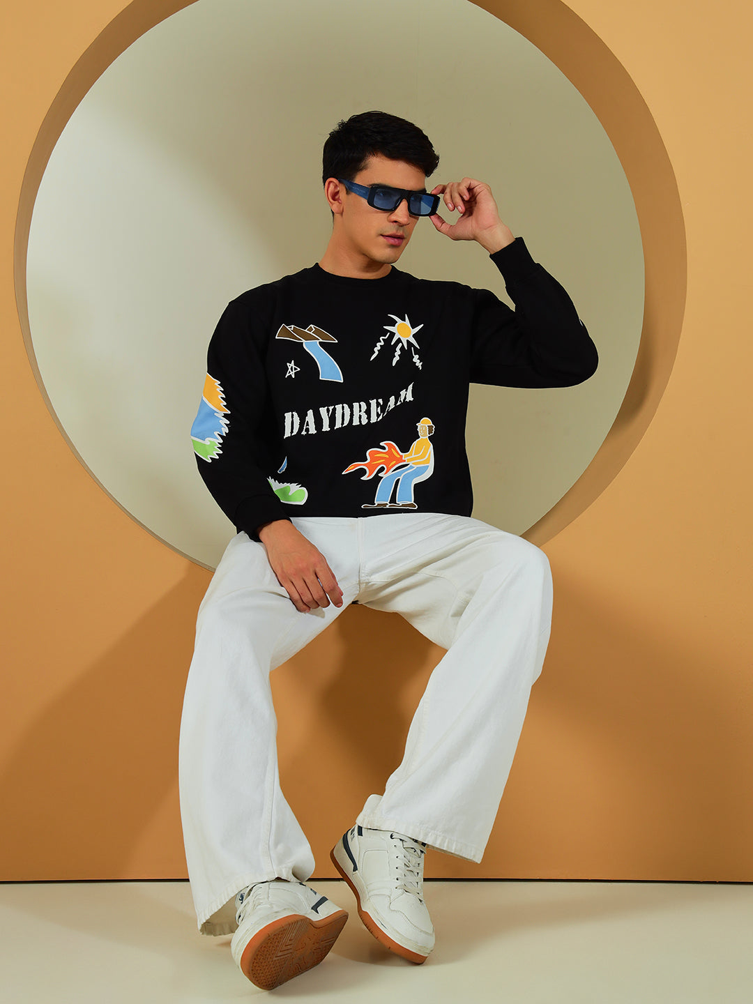 DAY DREAM SWEATSHIRT